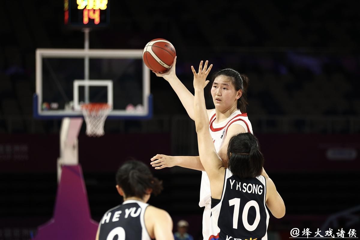 张子宇首发出战8分钟砍两双！山东女篮103